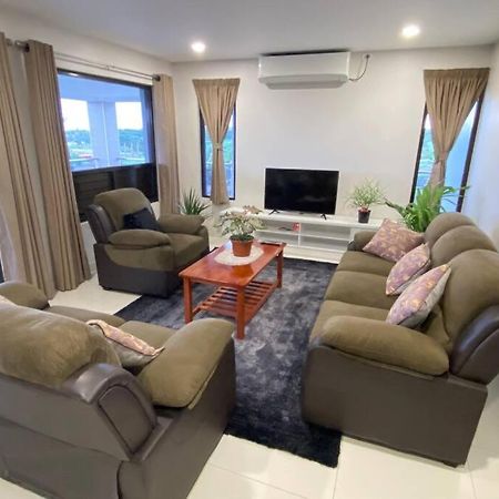 Lovely 4-Bedroom Holiday Home With Free Parking. Lautoka Exterior foto
